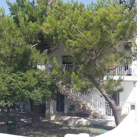 Holiday home Nikolas House *